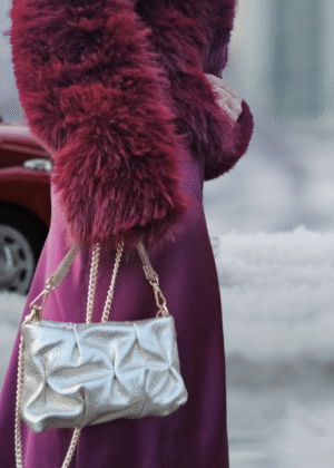 Elegancka torebka skórzana marszczona S487